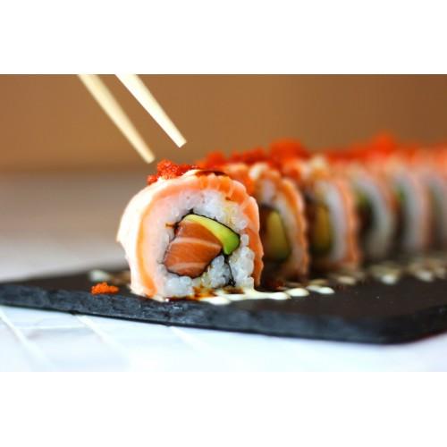 Звідки походять суші: історія та причини популярності